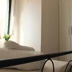 Apartamento Dimidium Guspini